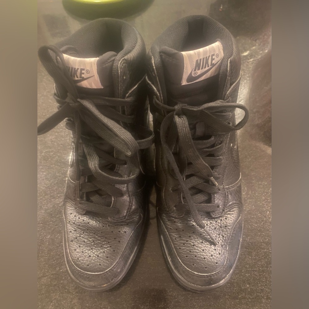 Like New Nike Sky Hi Dunks All Black size 6